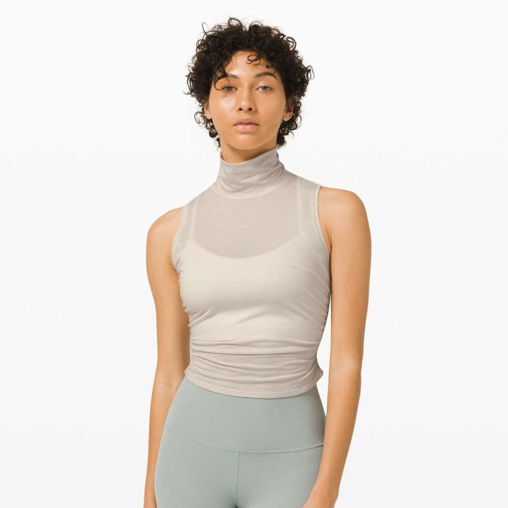 Lululemon Sleeveless See the Horizon Turtleneck Tank in Dune, Size 8